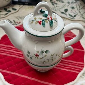 Pfaltzgraff winterberry Tea for one with Holly Design. New without box .